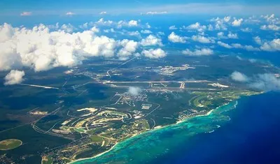 Uitzicht op Punta Cana vanuit het vliegtuig