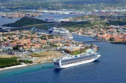 Transferservice vanuit de haven van Curaçao